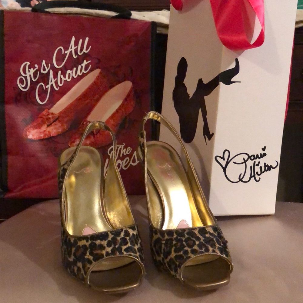 Shoes - Picture 3 of 4
